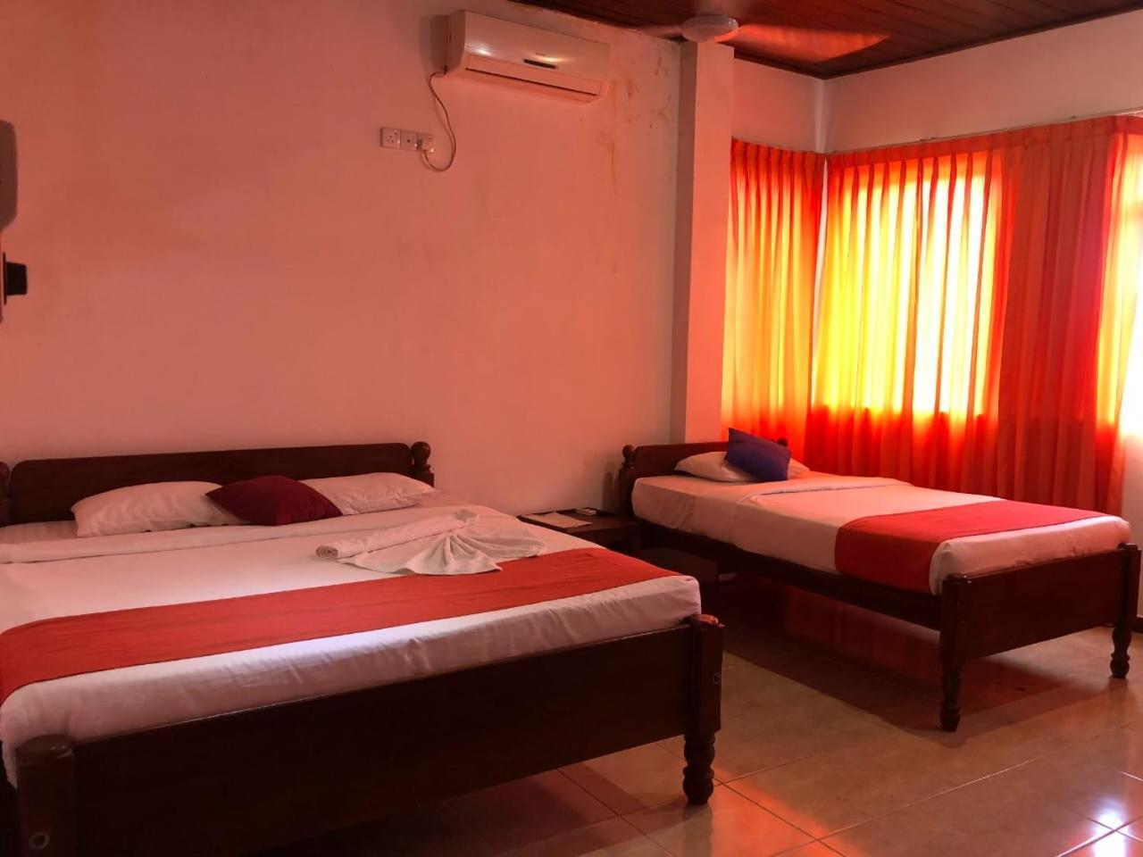 Hotel Aradhana Galle Eksteriør bilde